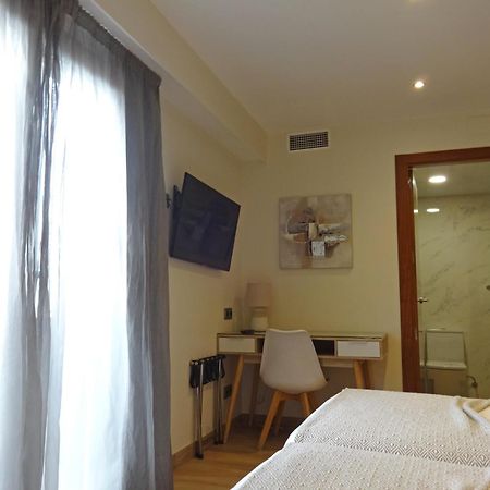 Hotel Lloret Ramblas Barcellona Esterno foto