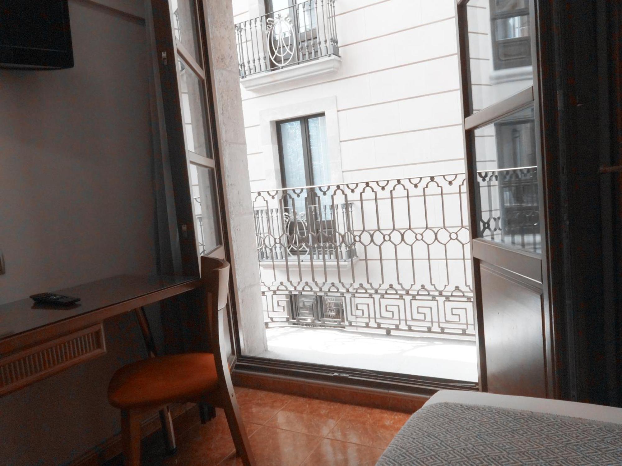 Hotel Lloret Ramblas Barcellona Esterno foto