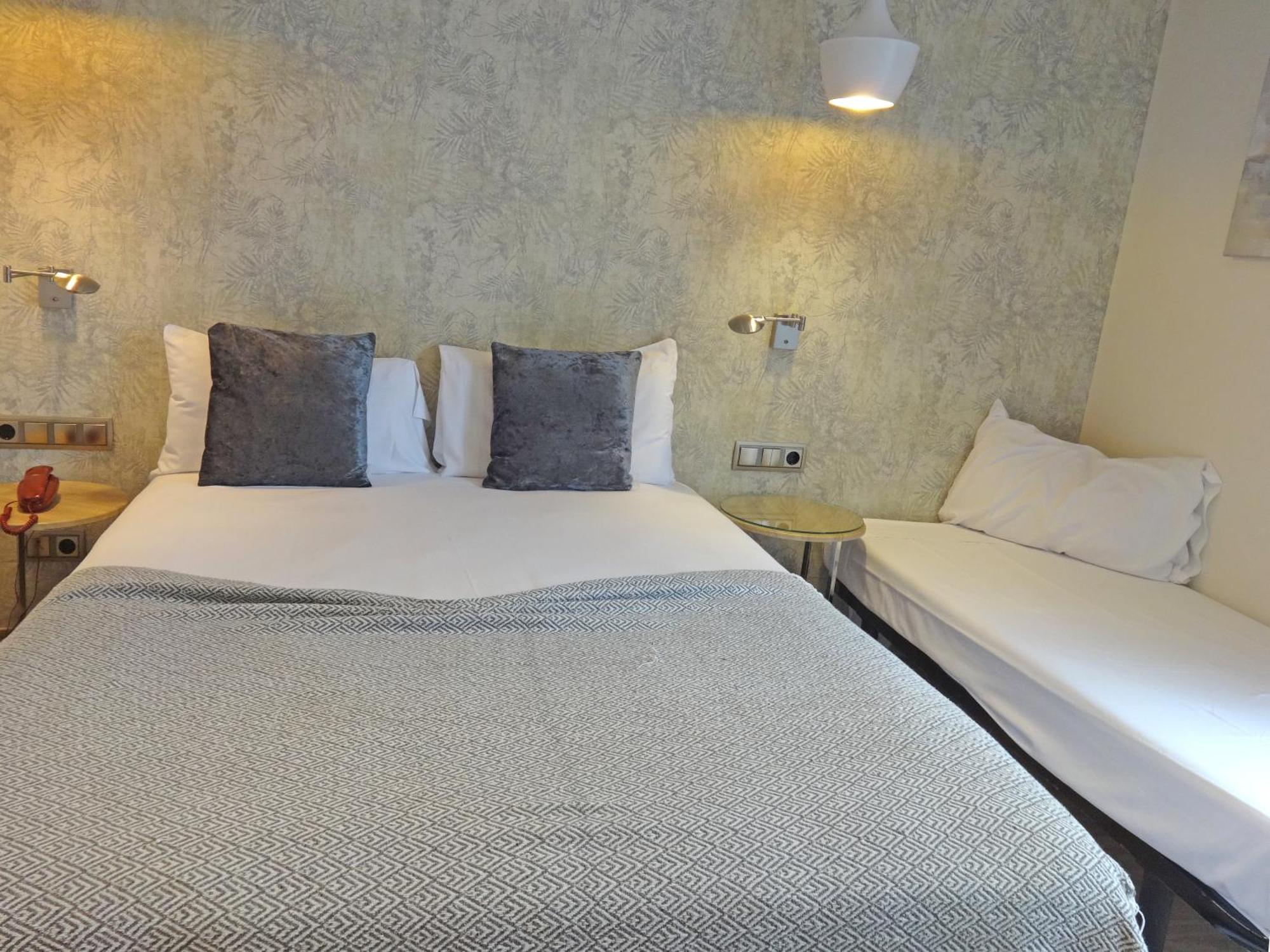 Hotel Lloret Ramblas Barcellona Esterno foto