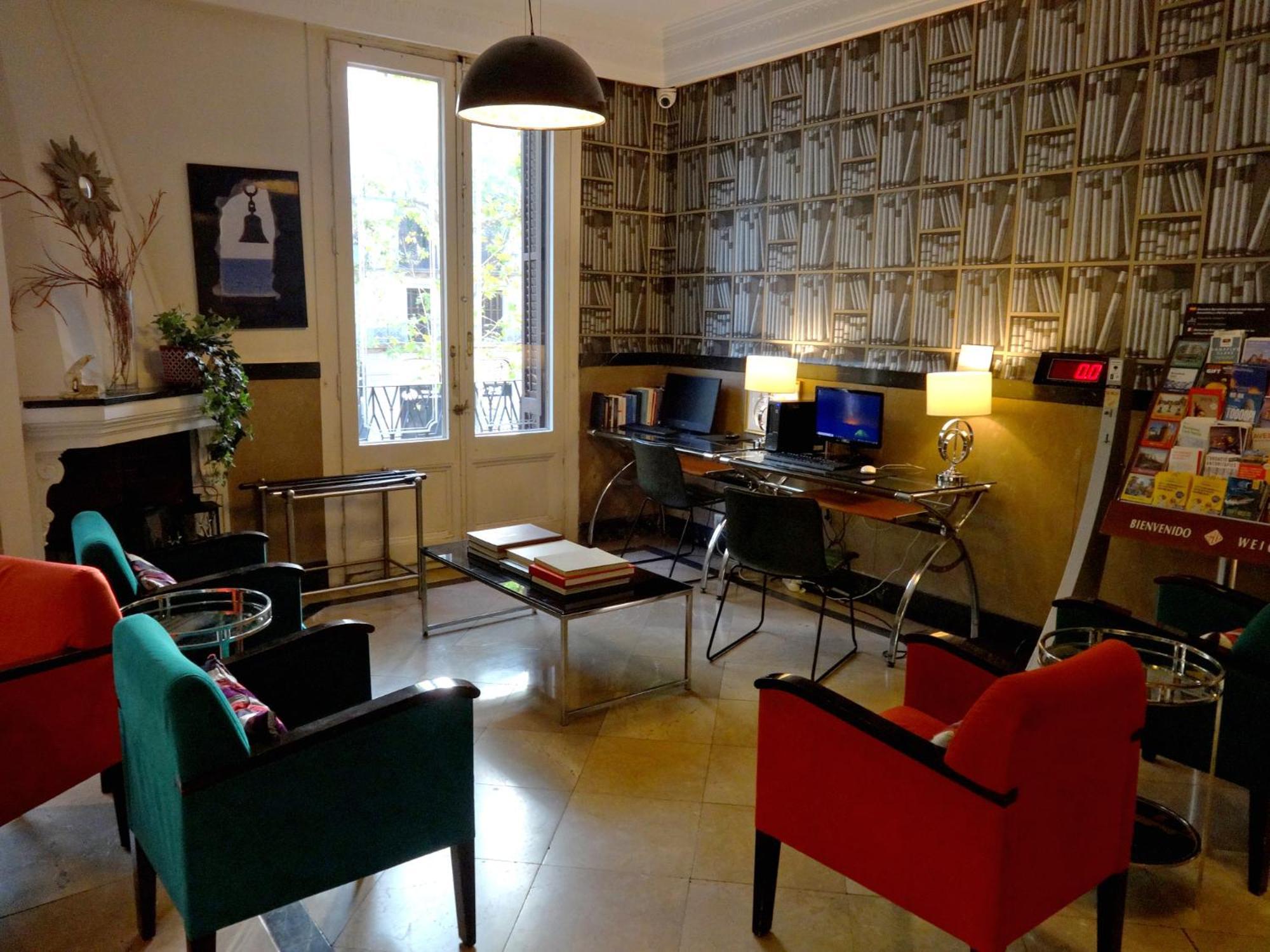 Hotel Lloret Ramblas Barcellona Esterno foto