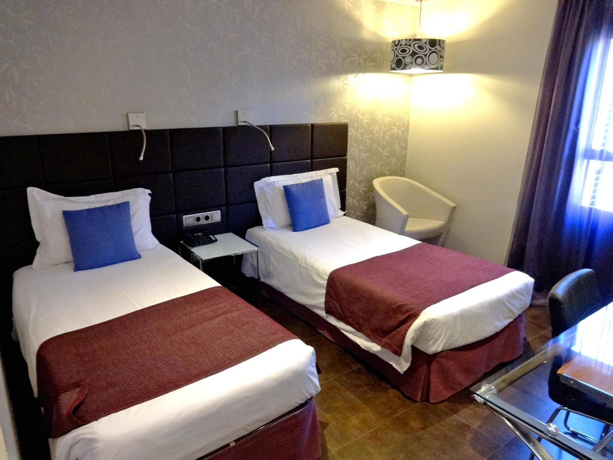 Hotel Lloret Ramblas Barcellona Esterno foto