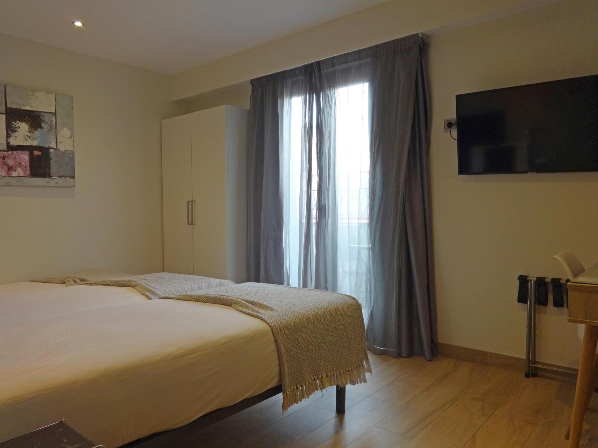Hotel Lloret Ramblas Barcellona Esterno foto