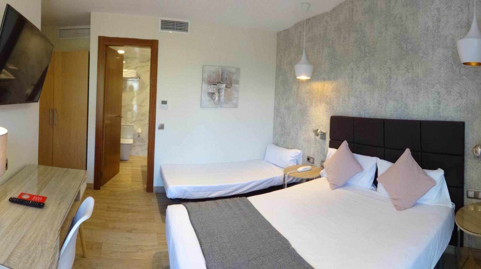 Hotel Lloret Ramblas Barcellona Esterno foto
