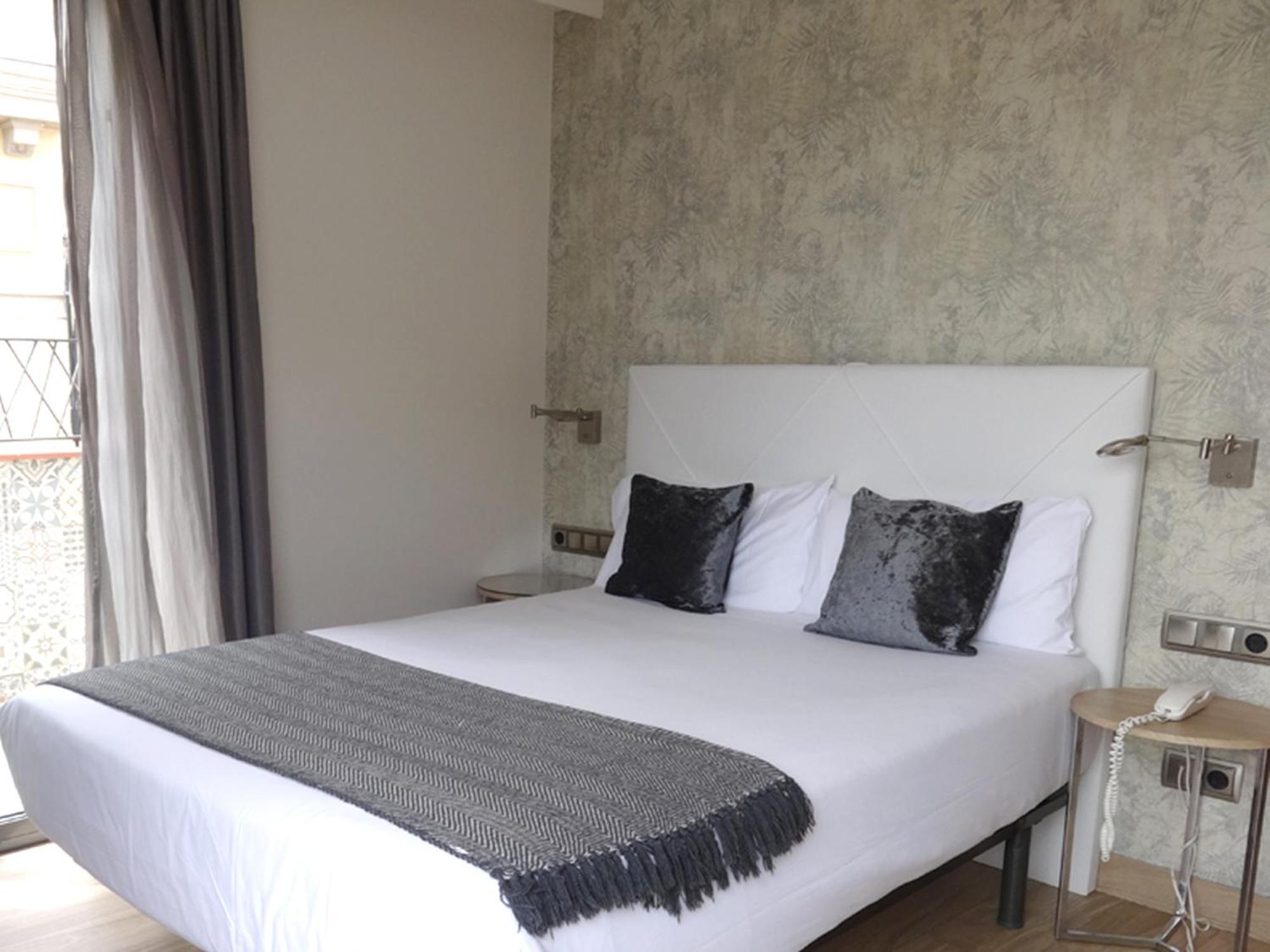 Hotel Lloret Ramblas Barcellona Esterno foto